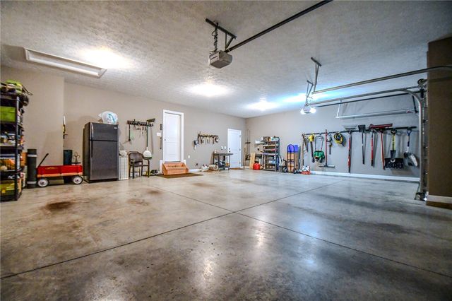 2313 Larkspur Drive, Troy, OH 45373