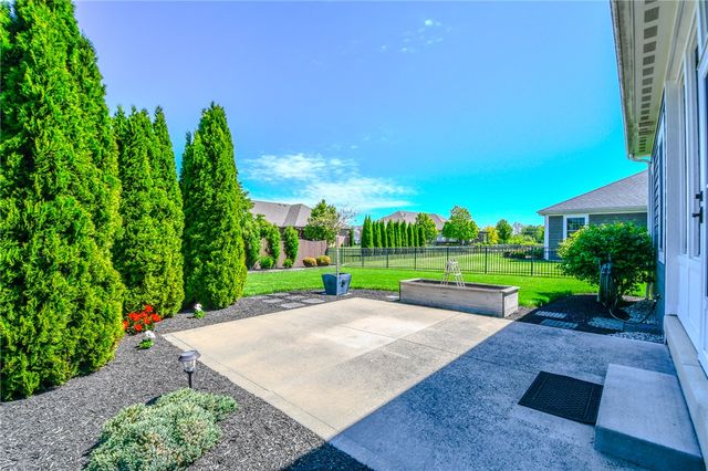 2313 Larkspur Drive, Troy, OH 45373