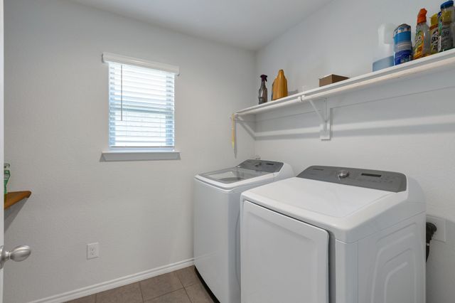 1333 Winding Hollow Drive, Grand Prairie, TX 75052