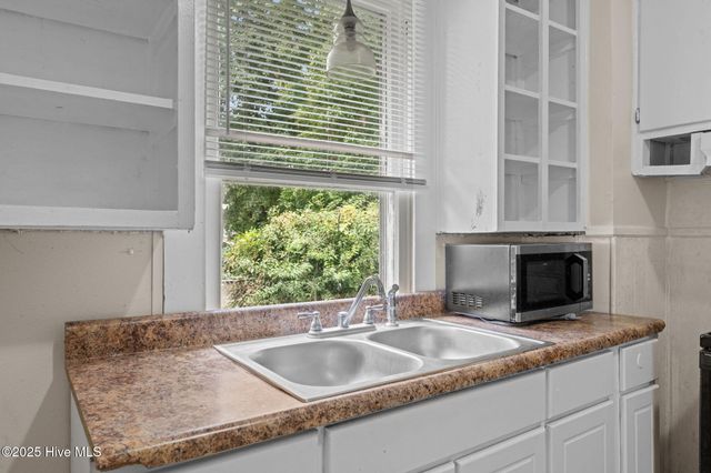 1810 Wilmington Street, New Bern, NC 28560