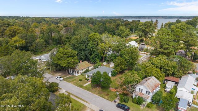 1810 Wilmington Street, New Bern, NC 28560