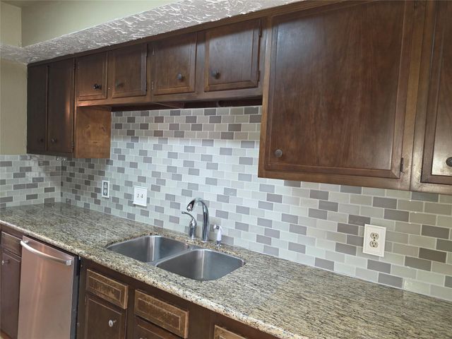 6643 Westwick Drive, Houston, TX 77072