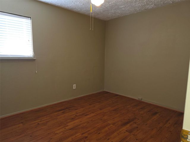 6643 Westwick Drive, Houston, TX 77072