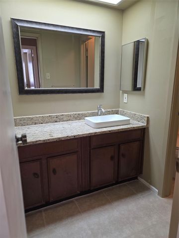 6643 Westwick Drive, Houston, TX 77072