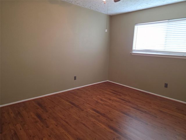 6643 Westwick Drive, Houston, TX 77072