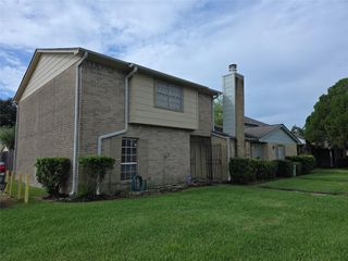 6643 Westwick Drive, Houston, TX 77072