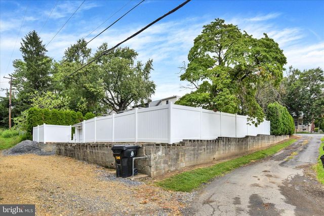 544 BENTON ST, Harrisburg, PA 17104
