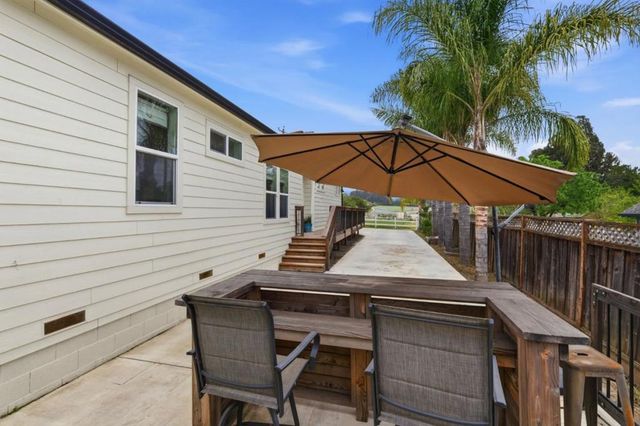 68 Mountain View Road, Corralitos, CA 95076