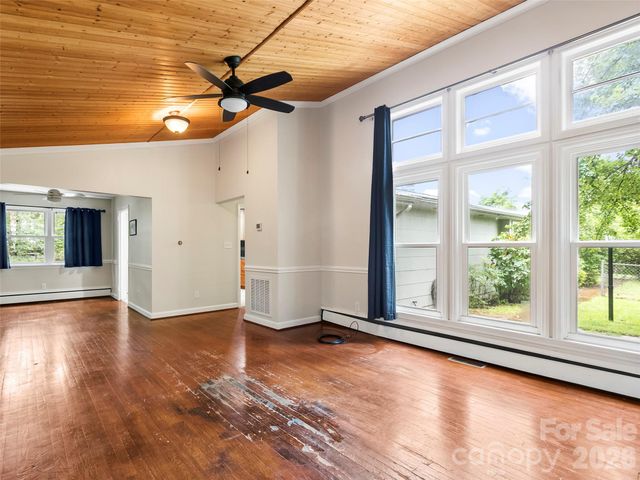 74 Long Shoals Road, Arden, NC 28704