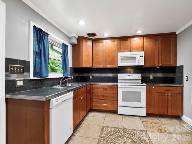 74 Long Shoals Road, Arden, NC 28704