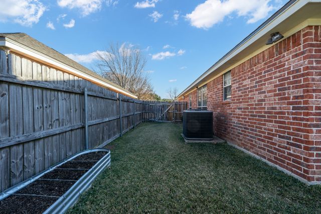 10512 Whitney Trace, Waco, TX 76708