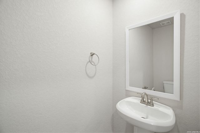 8851 Oakland Rd Unit 27, San Antonio, TX 78240
