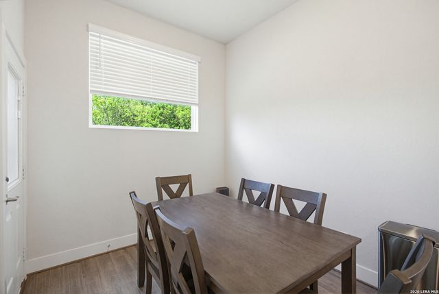 8851 Oakland Rd Unit 27, San Antonio, TX 78240