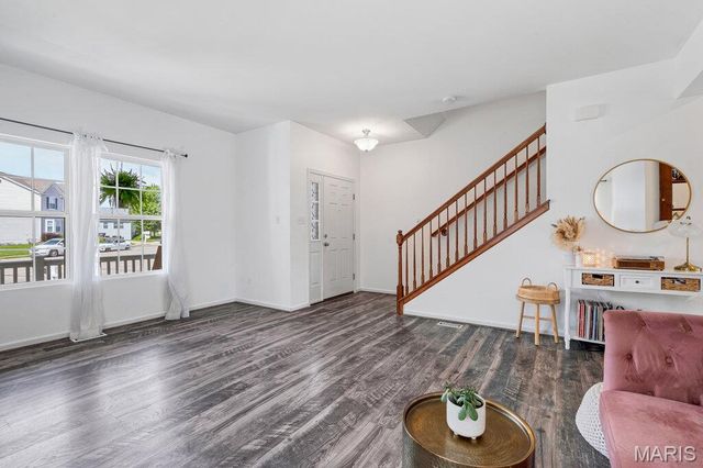 2023 Preston Woods Parkway, Lake St Louis, MO 63367