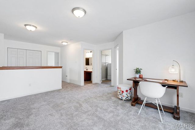 2023 Preston Woods Parkway, Lake St Louis, MO 63367