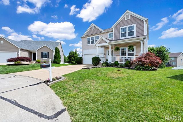 2023 Preston Woods Parkway, Lake St Louis, MO 63367