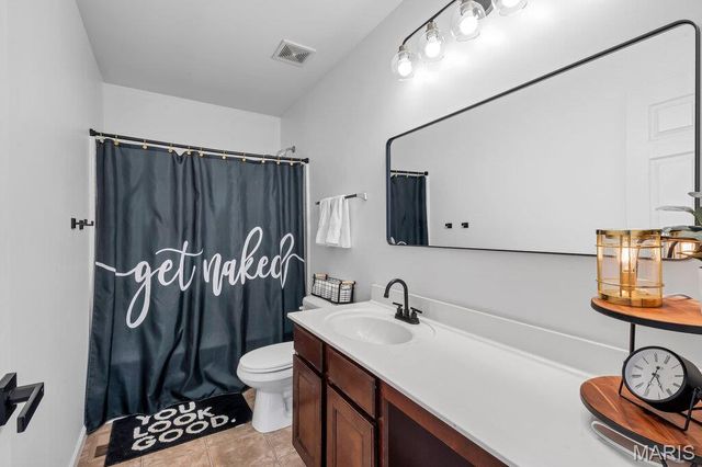 2023 Preston Woods Parkway, Lake St Louis, MO 63367