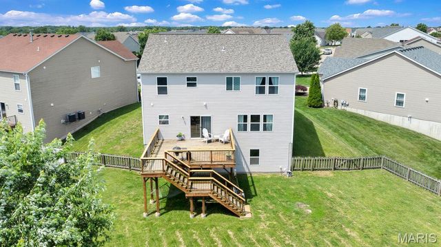 2023 Preston Woods Parkway, Lake St Louis, MO 63367