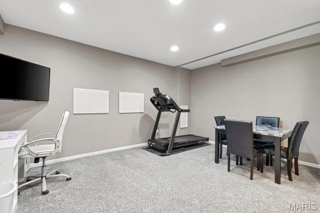 2023 Preston Woods Parkway, Lake St Louis, MO 63367