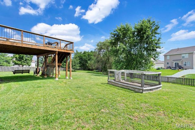 2023 Preston Woods Parkway, Lake St Louis, MO 63367
