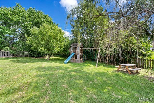 2023 Preston Woods Parkway, Lake St Louis, MO 63367