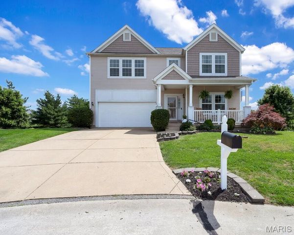 2023 Preston Woods Parkway, Lake St Louis, MO 63367