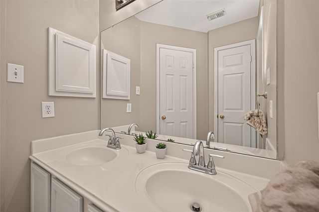 13002 Fox Brush Lane, Houston, TX 77041