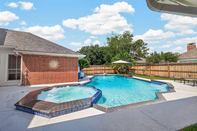 13002 Fox Brush Lane, Houston, TX 77041