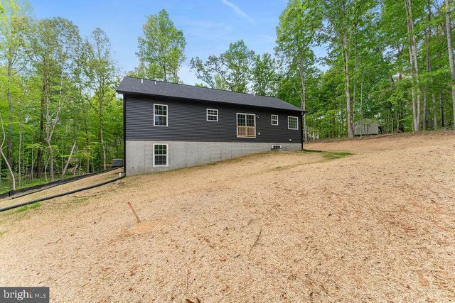 629 VAWTER CORNER RD, Louisa, VA 23093