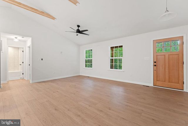 629 VAWTER CORNER RD, Louisa, VA 23093