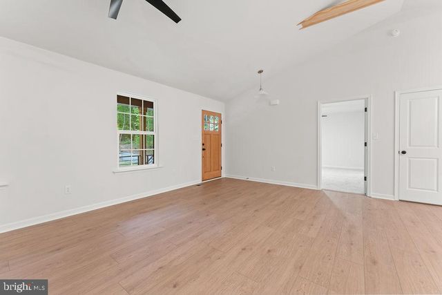 629 VAWTER CORNER RD, Louisa, VA 23093