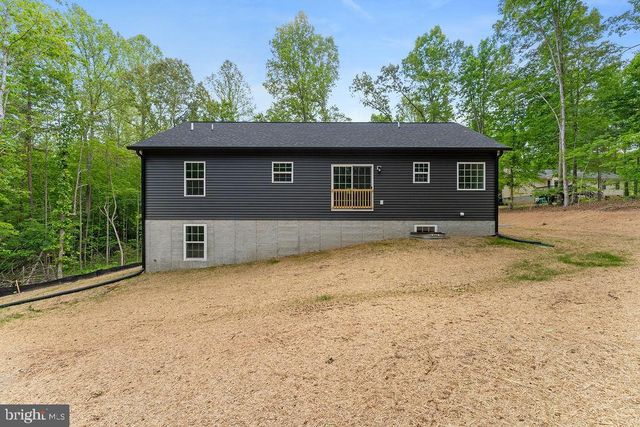 629 VAWTER CORNER RD, Louisa, VA 23093