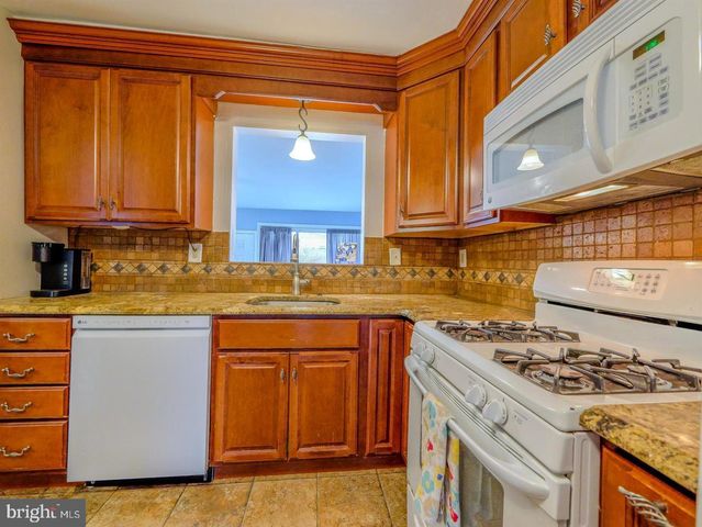 217 BRAMBER, Broomall, PA 19008