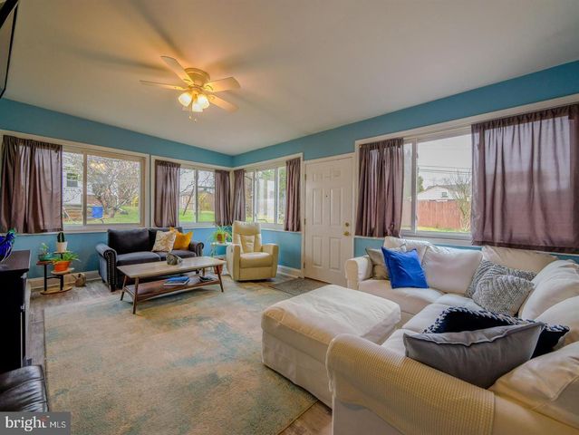 217 BRAMBER, Broomall, PA 19008