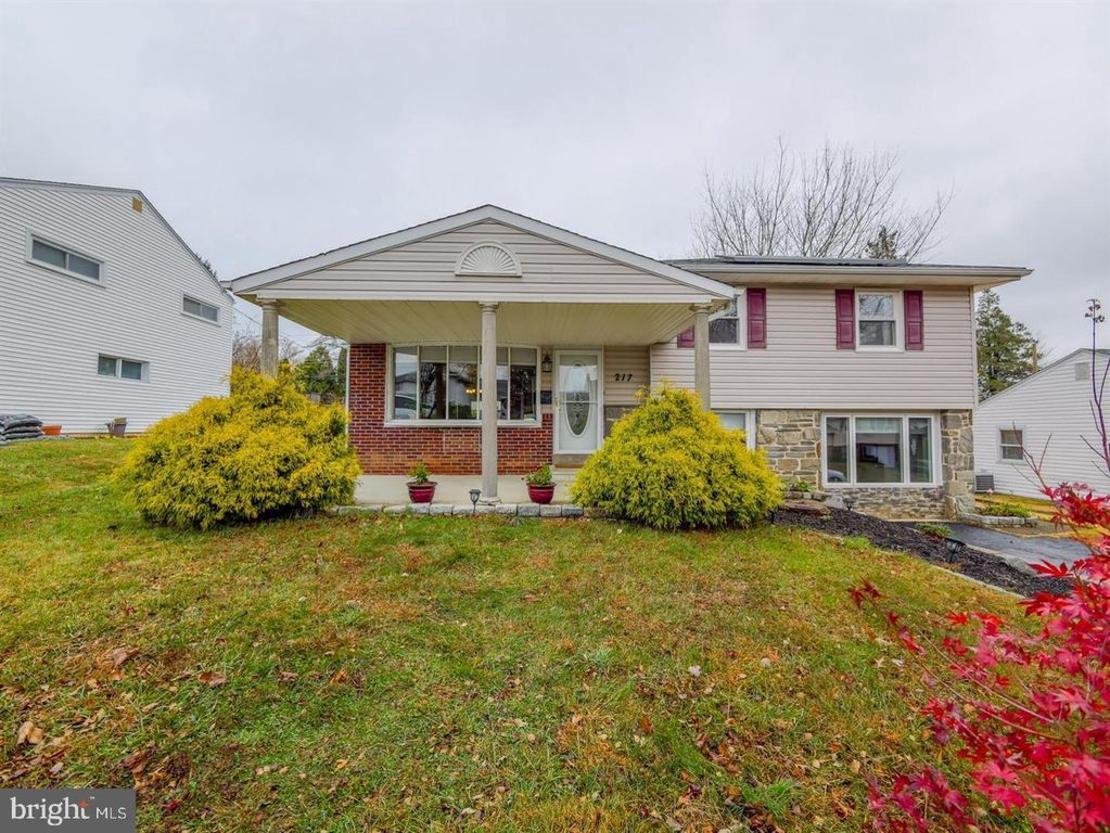 217 BRAMBER, Broomall, PA 19008