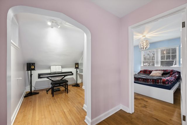 1202 Taylor Avenue, Highland Park, IL 60035