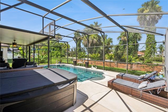 2440 VINEYARD CIRCLE, Sanford, FL 32771