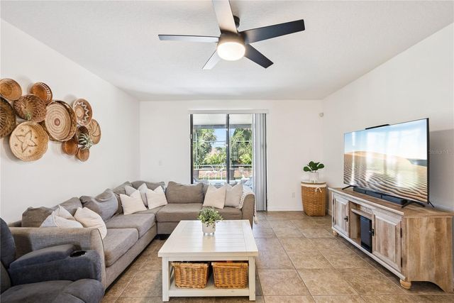 2440 VINEYARD CIRCLE, Sanford, FL 32771