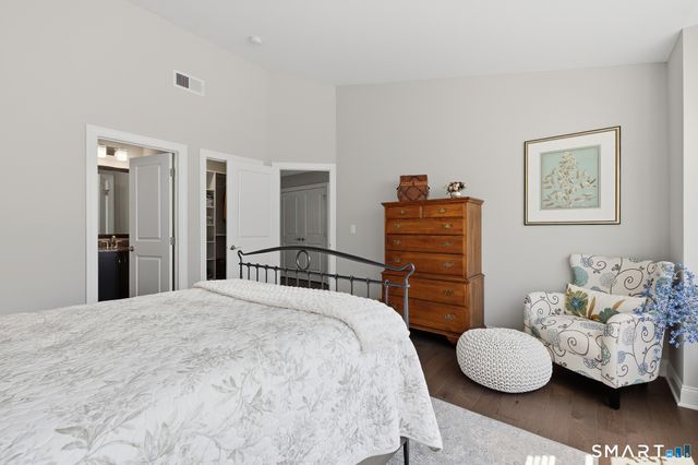 39 Brentwood Circle 39, Danbury, CT 06810