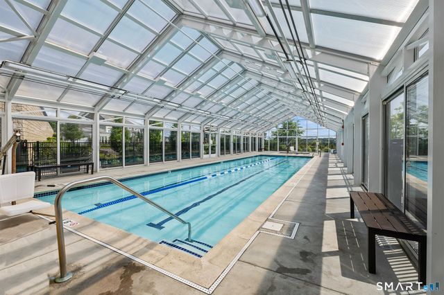39 Brentwood Circle 39, Danbury, CT 06810