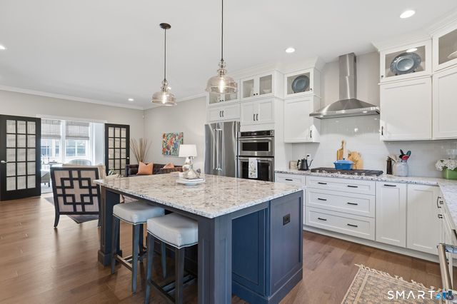 39 Brentwood Circle 39, Danbury, CT 06810