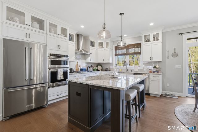 39 Brentwood Circle 39, Danbury, CT 06810