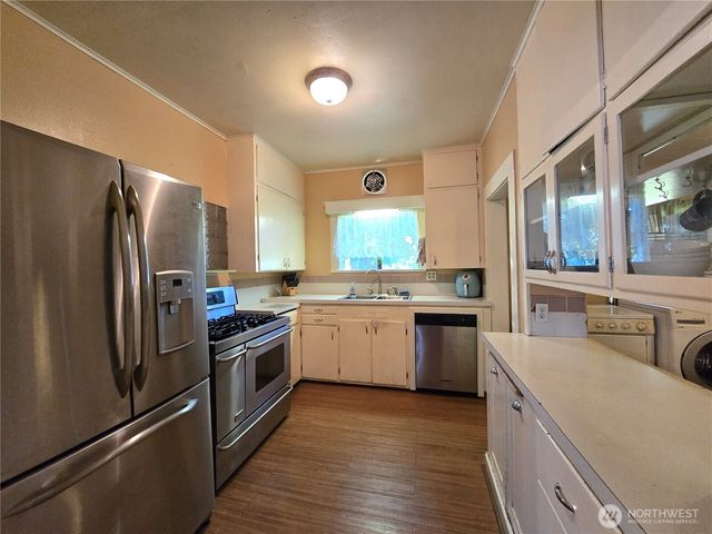 1008 E Pioneer, Montesano, WA 98563