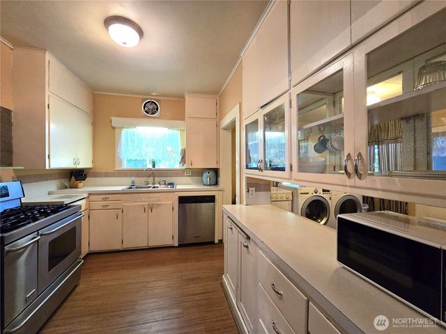 1008 E Pioneer, Montesano, WA 98563