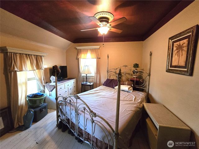 1008 E Pioneer, Montesano, WA 98563