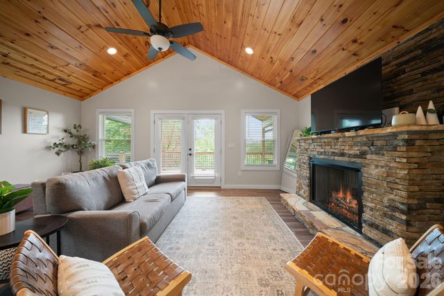 79 Trillium Way, Bryson City, NC 28713