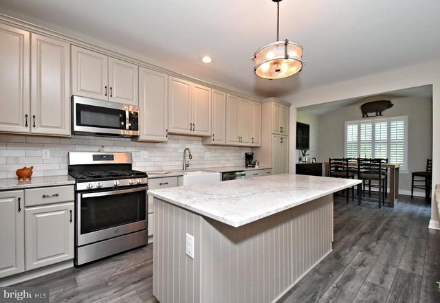 242 HILLSTONE CIR, Souderton, PA 18964