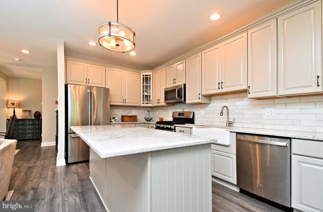 242 HILLSTONE CIR, Souderton, PA 18964