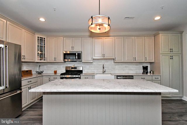 242 HILLSTONE CIR, Souderton, PA 18964
