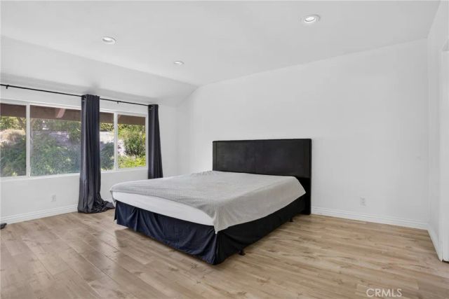 9541 Via Salerno, Burbank, CA 91504